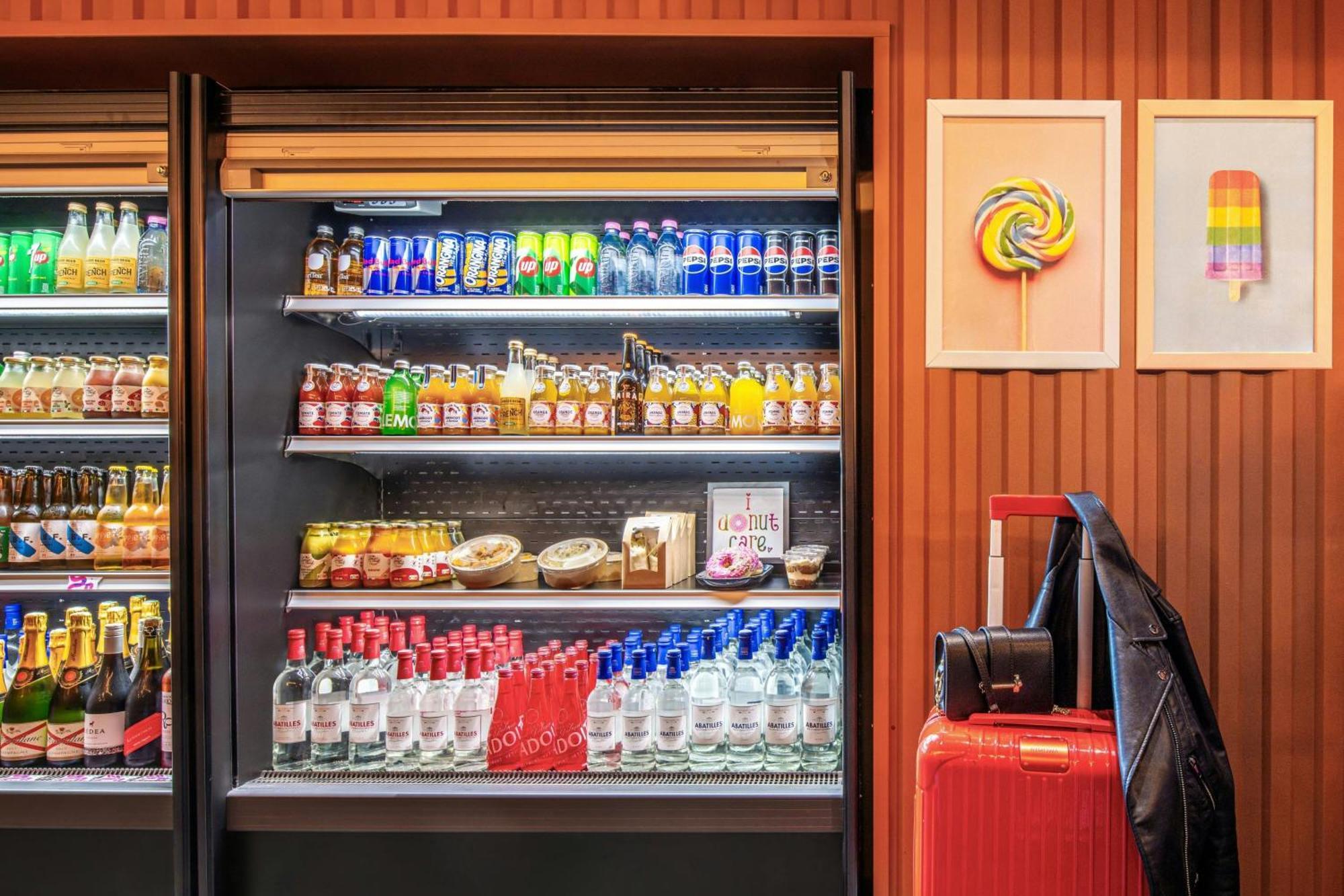 Moxy Bordeaux Hotel Екстериор снимка
